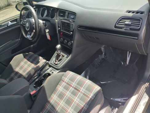 Used 2017 Volkswagen GTI S FWD image 10