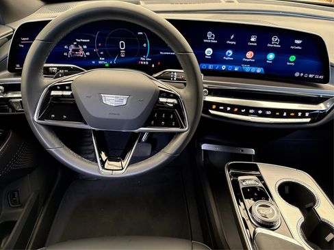 Certified 2024 Cadillac Lyriq Tech RWD image 18