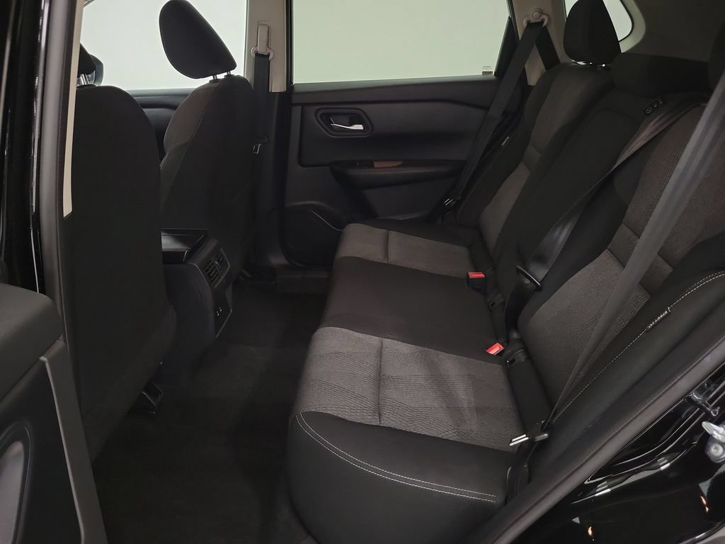 Used 2025 Nissan Rogue SV AWD/4WD image 22
