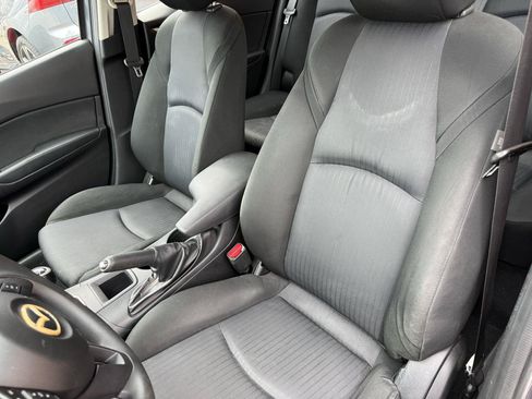 Used 2014 MAZDA MAZDA3 i Sport FWD image 6