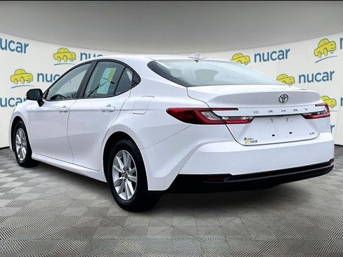 Used 2025 Toyota Camry LE FWD image 4