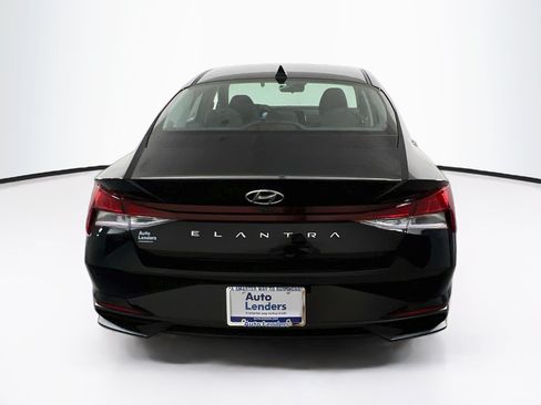 Used 2023 Hyundai Elantra SEL w/ Convenience Package FWD image 6