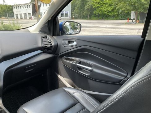 Used 2019 Ford Escape SEL AWD/4WD image 16