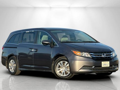 Used 2016 Honda Odyssey SE image 1