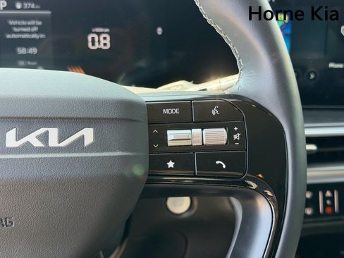 New 2026 Kia Sorento LX FWD image 13