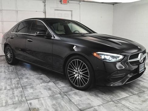Used 2022 Mercedes-Benz C 300 4MATIC Sedan image 3
