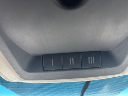 Used 2012 RAM 1500 Classic SLT w/ Luxury Group image 31