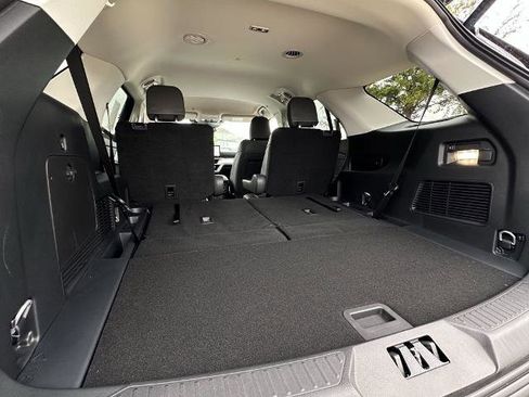 New 2026 Ford Explorer Active w/ Active Comfort Package image 28