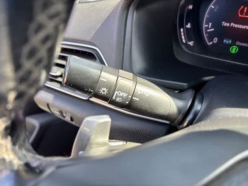 Used 2018 Honda Accord Sport image 15