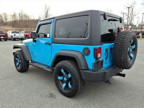 Used 2018 Jeep Wrangler Sport image 7