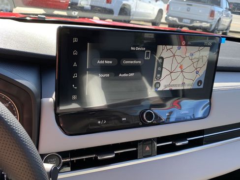 New 2025 Mitsubishi Outlander SE image 13