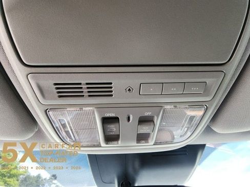 Used 2017 Honda CR-V Touring image 30