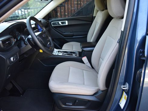 Used 2020 Ford Explorer 4WD w/ Class III Trailer Tow Package image 7