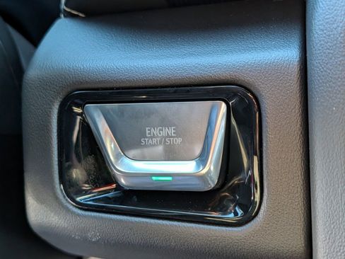 New 2026 GMC Yukon Elevation image 8