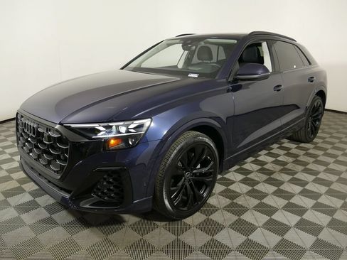 Used 2024 Audi Q8 Prestige AWD/4WD image 7
