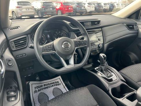 Used 2017 Nissan Rogue S image 23