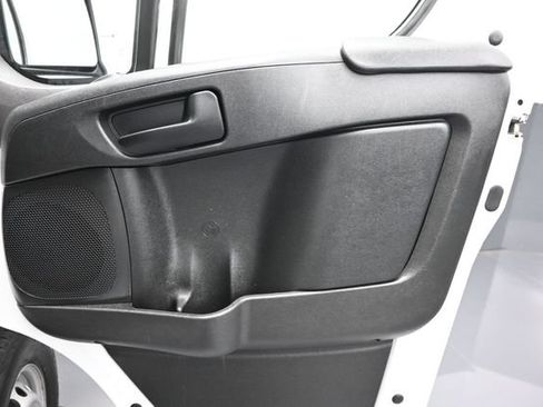 Used 2025 RAM ProMaster 2500 w/ Convenience Group FWD image 14