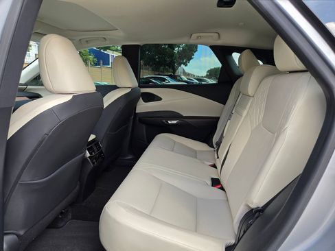 Used 2024 Lexus RX 350 Premium w/ Accessory Package (Z1) FWD image 15