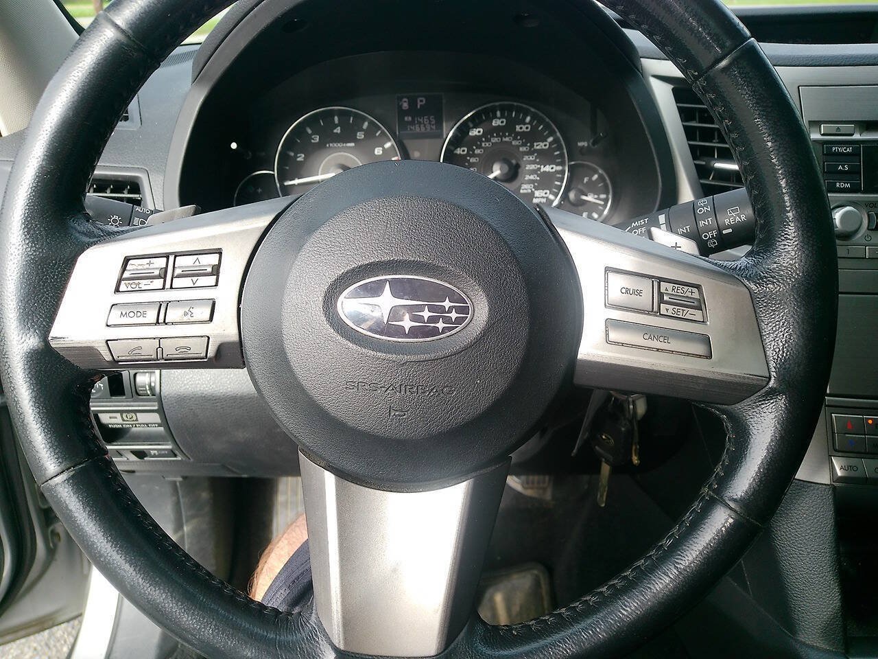 Used 2011 Subaru Outback 3.6R Limited w/ PWR Moonroof Pkg AWD/4WD image 30