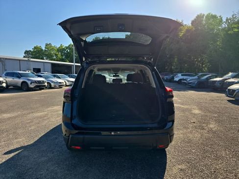 Used 2025 Nissan Rogue SV FWD image 17