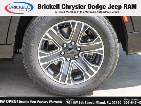 New 2025 Jeep Wagoneer 4WD w/ Convenience Group I image 39