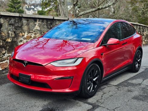 Used 2022 Tesla Model X image 13