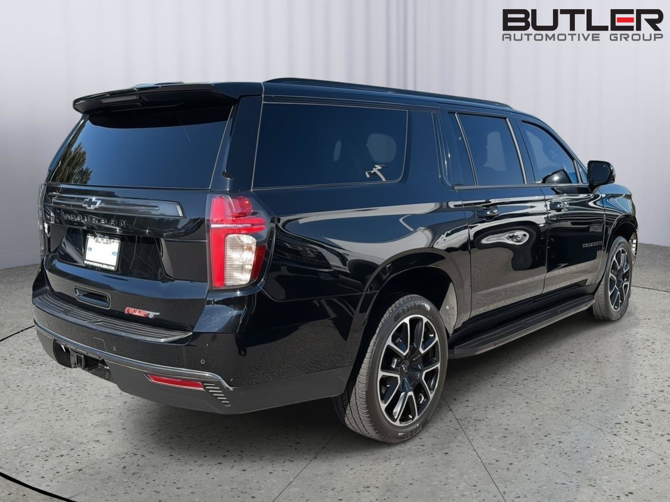 Used 2021 Chevrolet Suburban RST w/ Luxury Package RWD image 6
