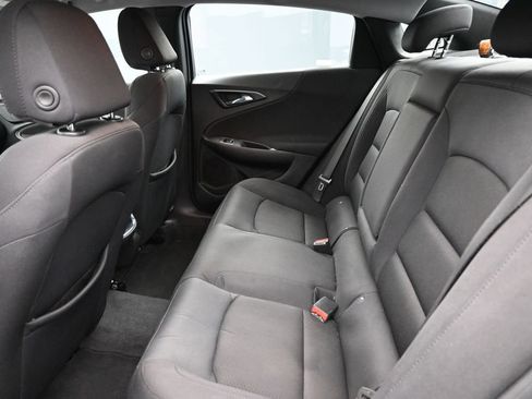 Used 2022 Chevrolet Malibu LT FWD image 12
