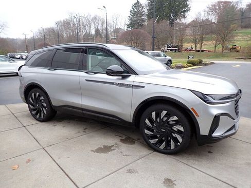 New 2026 Lincoln Nautilus Reserve w/ Jet Appearance Package image 29