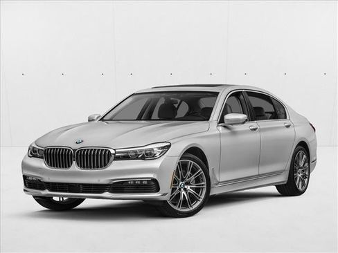 Used 2018 BMW 740i 740i image 1