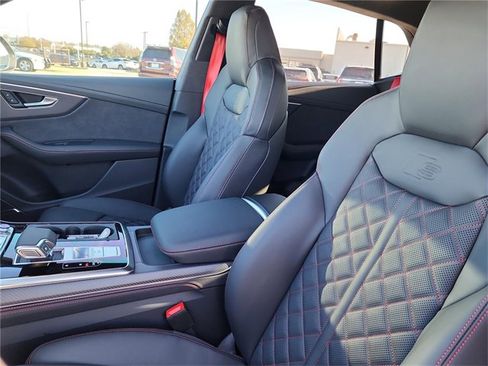 New 2026 Audi SQ8 Prestige image 22