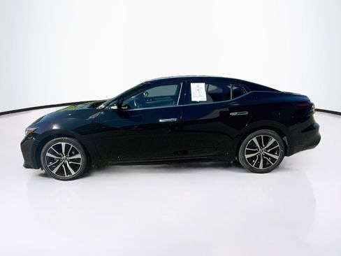Used 2023 Nissan Maxima SV w/ Floor Mat Group FWD image 4