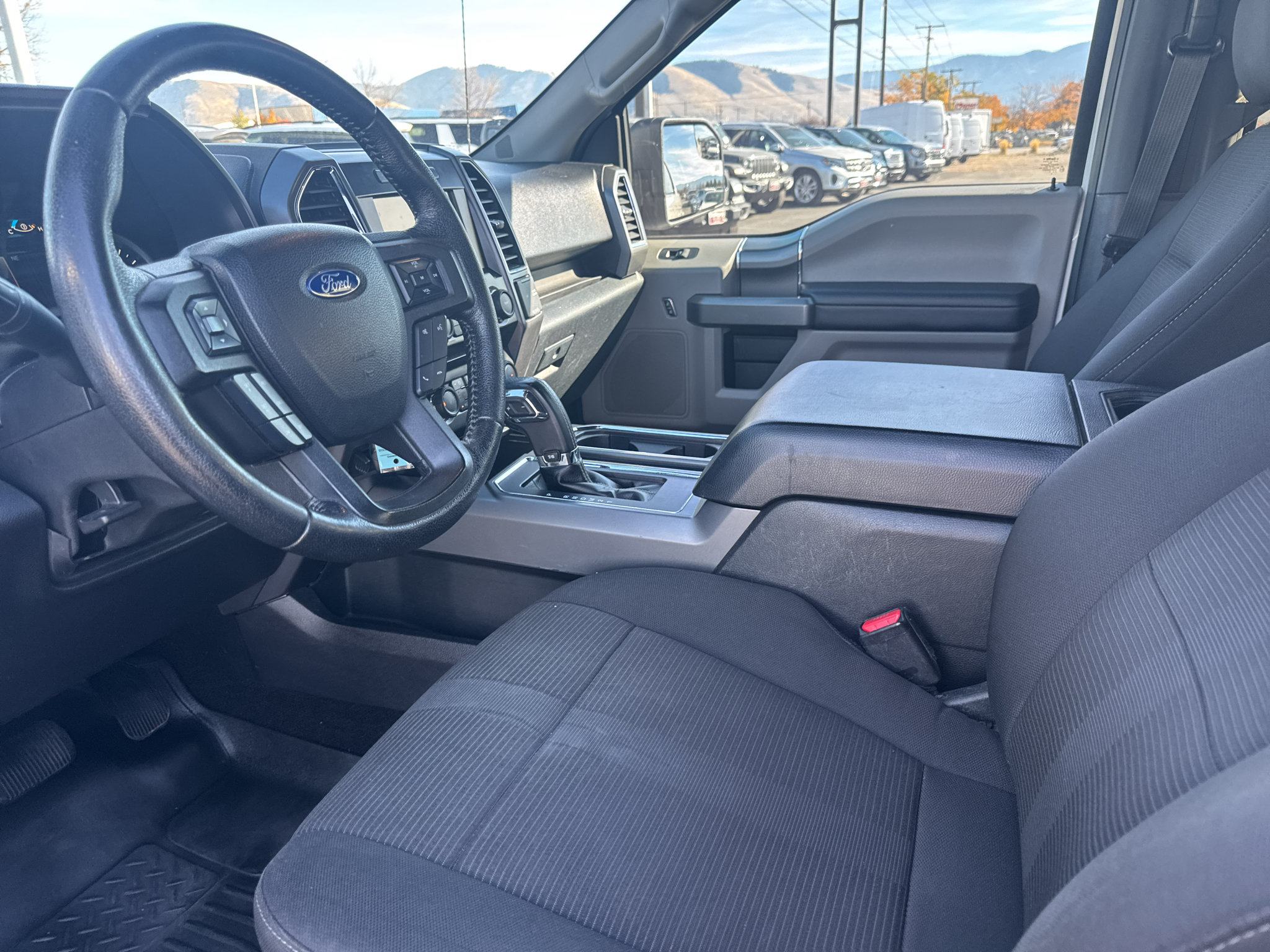 Used 2015 Ford F150 XLT w/ Equipment Group 302A Luxury AWD/4WD image 3