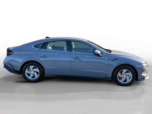 Certified 2025 Hyundai Sonata SE image 6