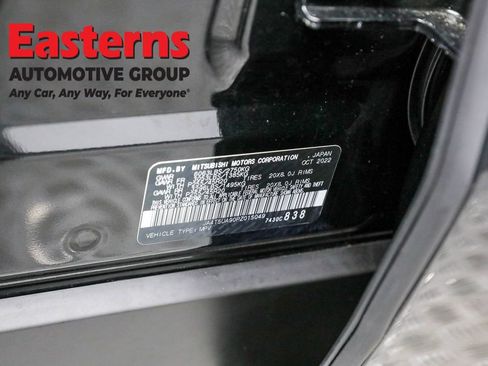 Used 2023 Mitsubishi Outlander SE image 36