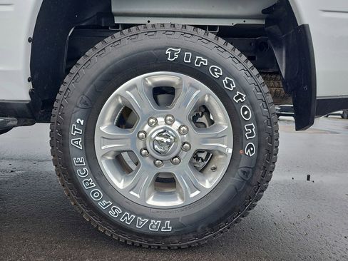 Used 2025 RAM 2500 Big Horn AWD/4WD image 33