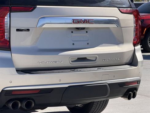 Used 2021 GMC Yukon Denali w/ Denali Ultimate Package image 6