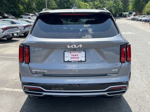 Used 2023 Kia Sorento SX image 6