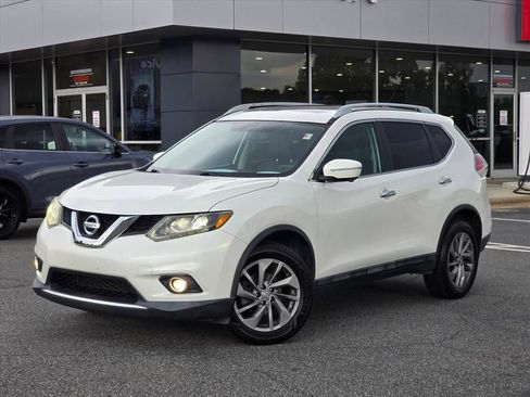 Used 2015 Nissan Rogue SL w/ SL Premium Package AWD/4WD image 2