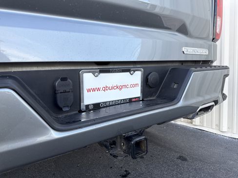 Used 2024 GMC Sierra 1500 Elevation w/ LPO, Elevation Black Package image 11