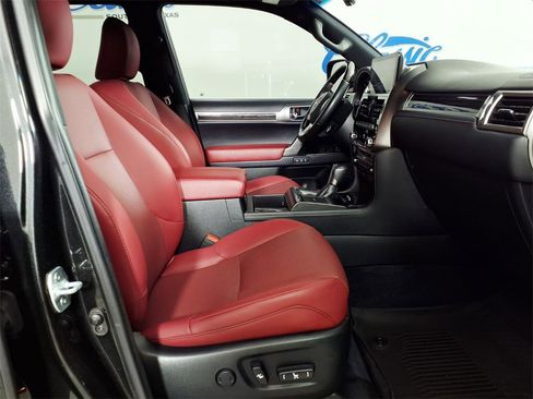 Used 2022 Lexus GX 460 Premium w/ Premium Plus Package image 11