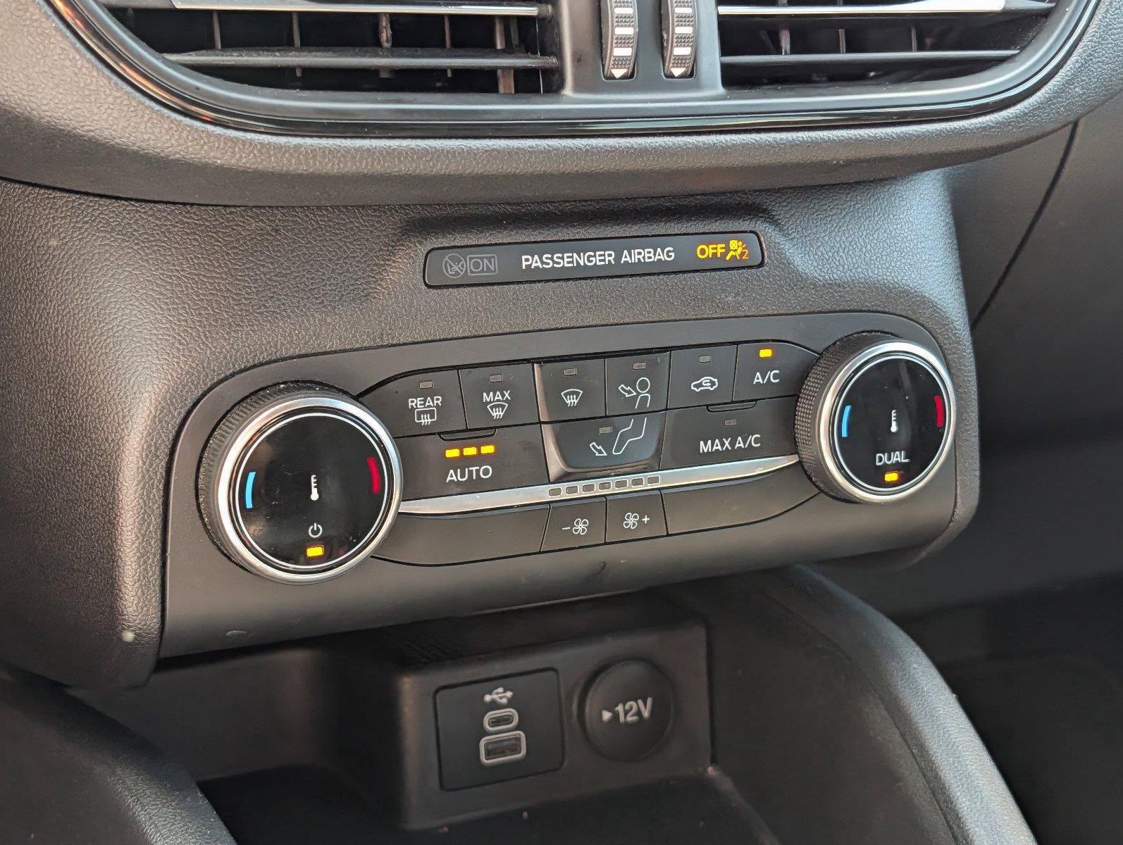 Used 2025 Ford Escape ST-Line FWD image 18