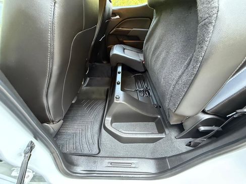 Used 2019 Chevrolet Colorado Z71 AWD/4WD image 24