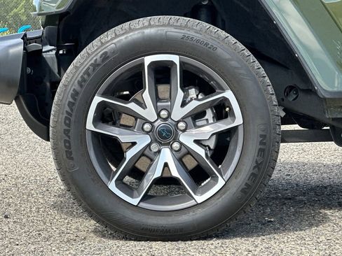 Used 2024 Jeep Wrangler Unlimited AWD/4WD image 25