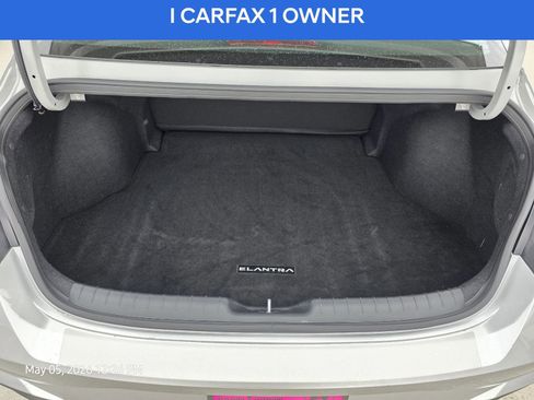 Used 2022 Hyundai Elantra SEL w/ Convenience Package FWD image 16