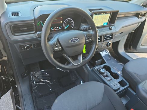 Used 2023 Ford Maverick XL image 17