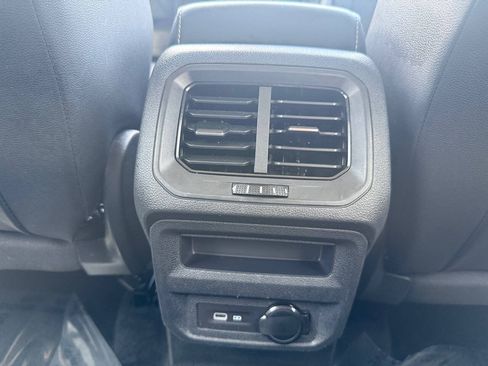 Used 2023 Volkswagen Tiguan SE FWD image 23
