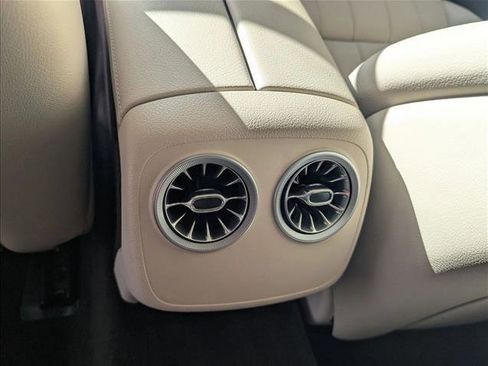 Used 2018 Mercedes-Benz E 400 Coupe image 17