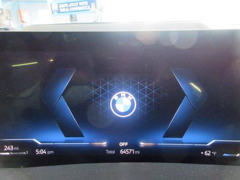 Used 2024 BMW X5 xDrive40i w/ M Sport Package AWD/4WD image 18