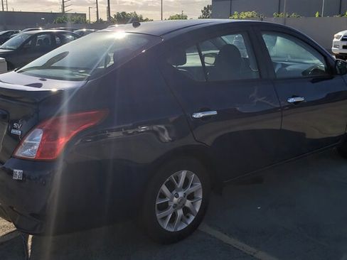 Used 2018 Nissan Versa SV w/ SV Special Edition FWD image 6